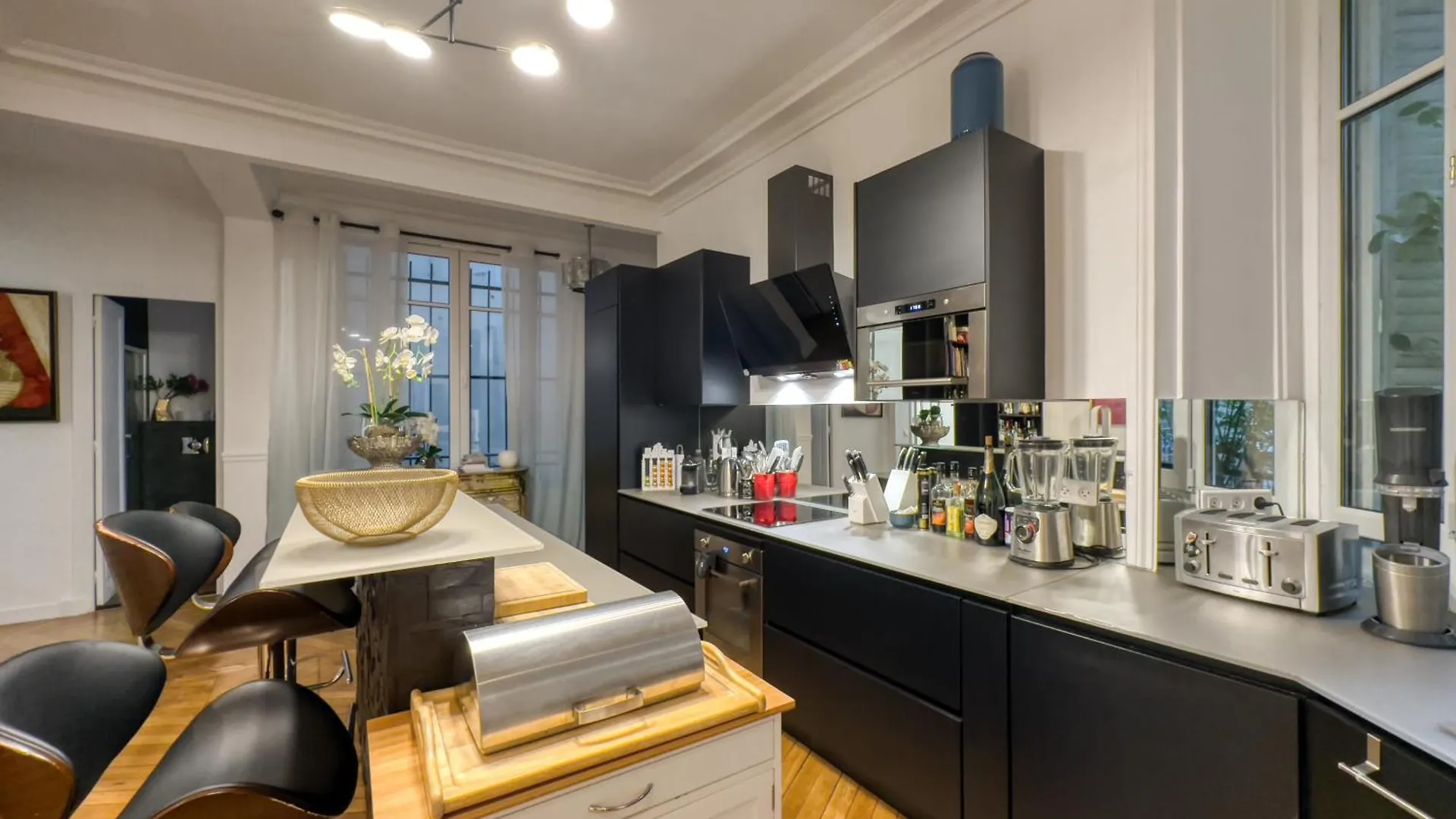 Luxury Place Near Champs Elysees Paris Daire