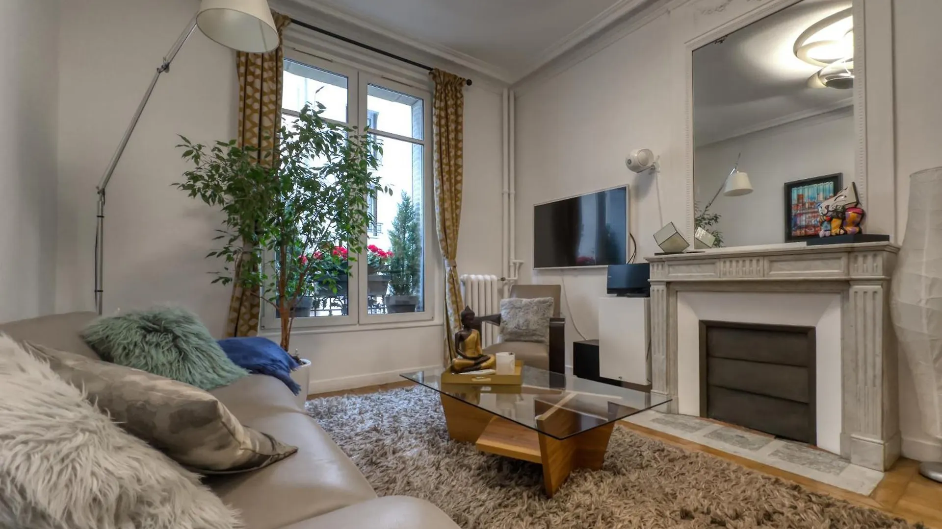 Daire Luxury Place Near Champs Elysees Paris Fransa